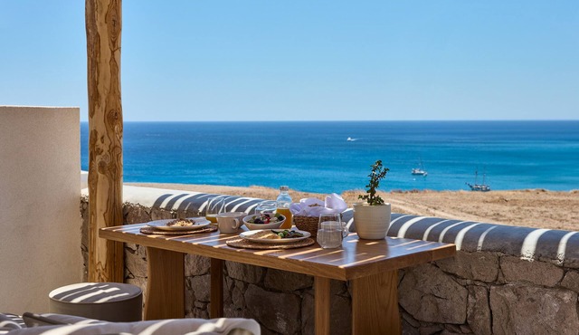 Armony Suites Milos