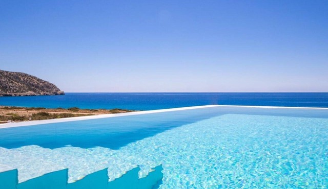 Aros luxury villas 4