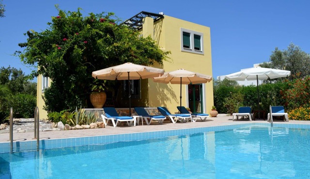 Beautiful Tranquil 3 bed 2 bath Villa with large Private pool 5 min from Lindos