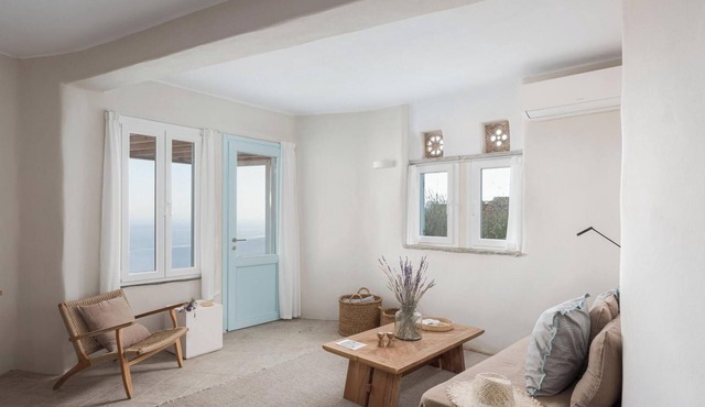 Blue 3, Morfes Luxury Apartments