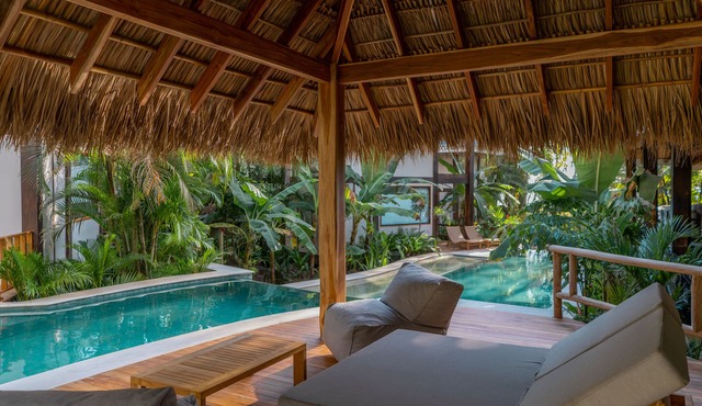 Blue Mist Hotel & Beach Club
