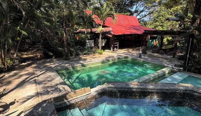 Cabuya Lodge