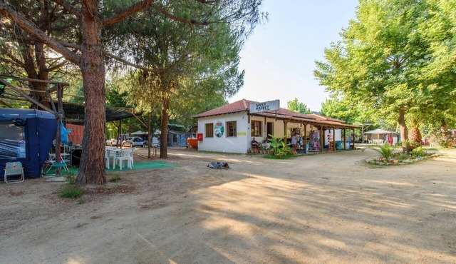 Camping Pitsoni
