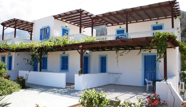 Captivating 1-Bed Apartment in Lefkos