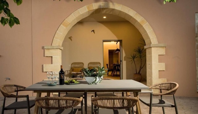 Charming 3-bedroom house with AC and WiFi in delightful Platanos