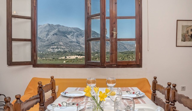 Charming cottage with a unique view