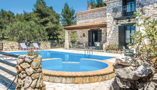 Charming villa, perfect for exploring the island