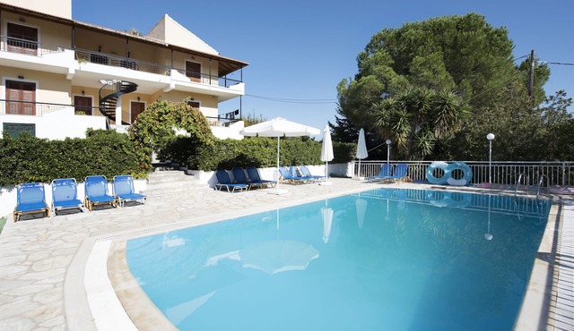 Cochelli Apartments