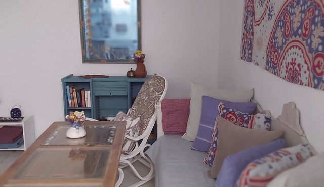Cosy studio, few minutes away from Chora, airport, prokopis beach, Laguna surf,