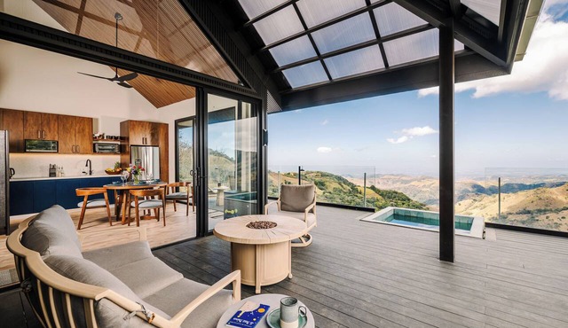 Cozy 2-bedroom villa in serene Monteverde with Pool and AC