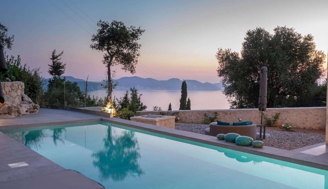 Dafni - Two Bedroom Villa, Sleeps 4