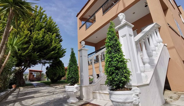 Deluxe Villa 140 m² with Sea and Mountain view in Limenaria Thassos