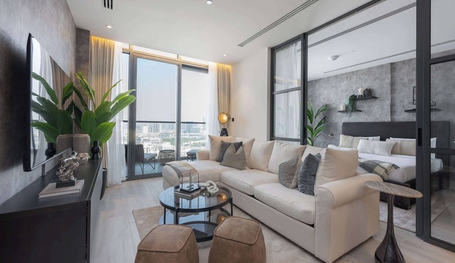 Elegant and Cozy 1-Bedroom Apartment with Balcony Views in JVT
