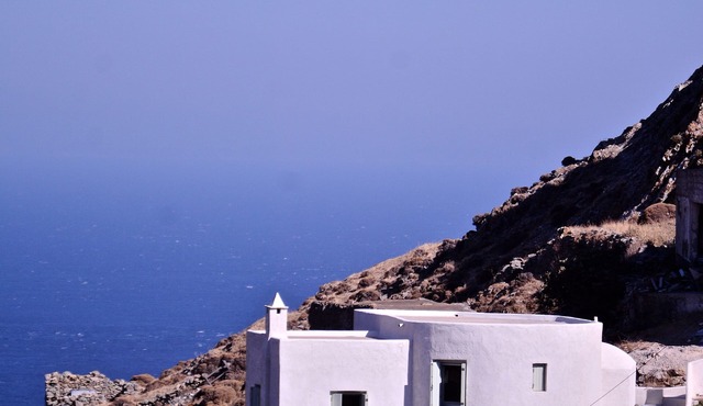 Elegant House with spectacular view at Chora