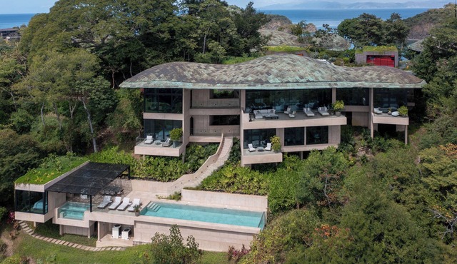 Elite Oceanfront Estate, Private Pool, Resort Access & Panoramic Views