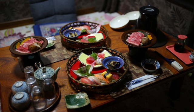 Enjoy Nanki with 2 meals☆River Fun★Sea Fun★Mountain Fun★Sightseeing Tour★Sushi. Tempura. Sashimi Cuisine ★Guesthouse Rengeen