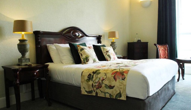 Ennismore House