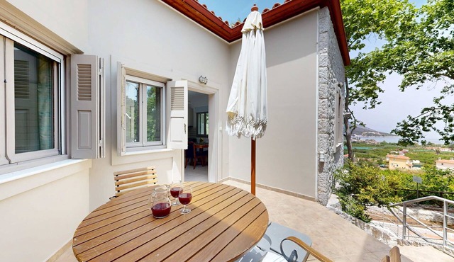 Epidavros Villas - Dafni Stone & Garden Retreat