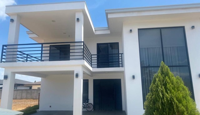 Equipped house in Liberia for long stays