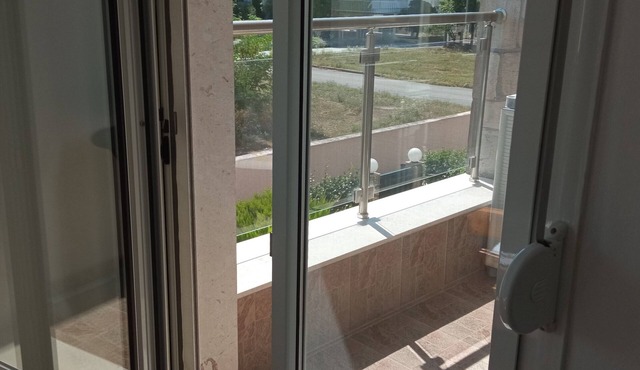 Family house 300m from the beach and center
