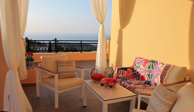 Family - villa with Playground, private pool & BBQ