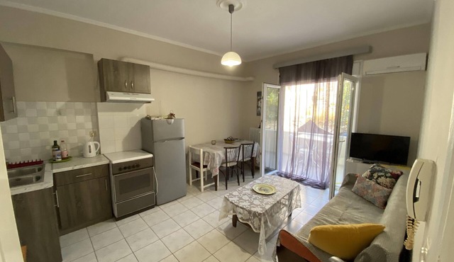 FEEL HOME APARTMENT