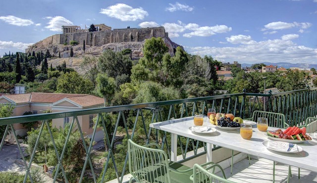 Frixos Acropolis luxury apartment