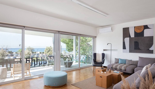 Glyfada Unique Residence