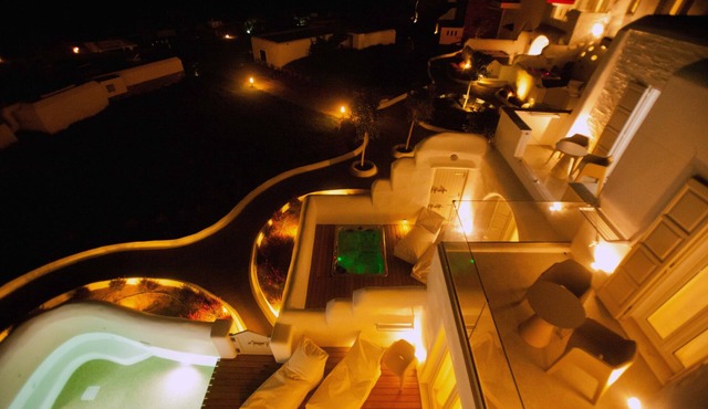 Golden Sun Hotel