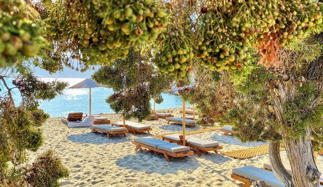 Helios Beach Hotel & Bungalows
