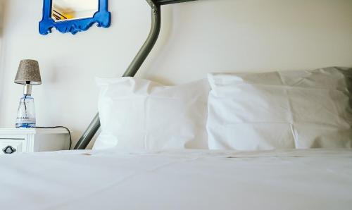 Help Yourself Hostels - Restelo