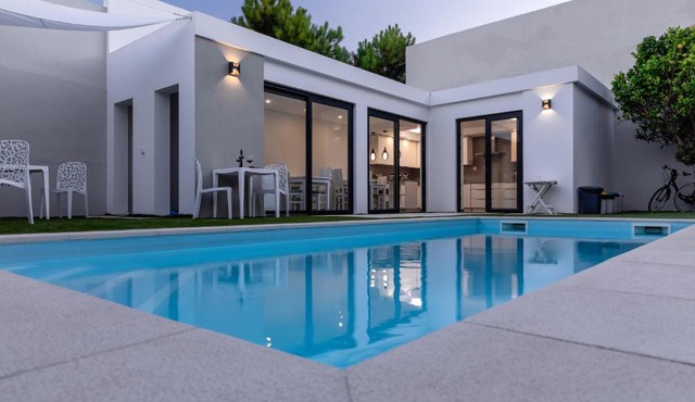 Ilheu 25 Peniche House