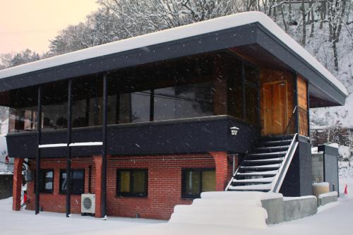 Jaune Chalet
