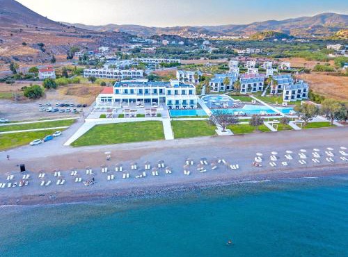Kamari Beach