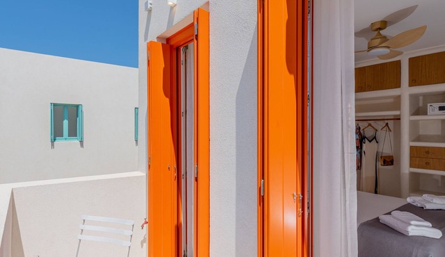 KLIMA BAY Beachfront Boutique Houses (Orange)