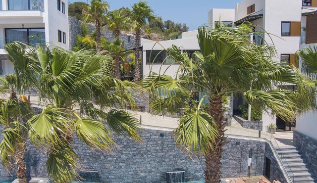 Lazar Lux Suites - Ammoudara
