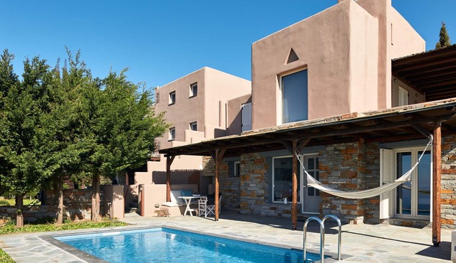 Lobster's Pool-Ideal for families with toddlers or young kids
