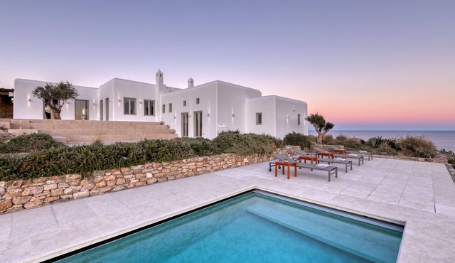 LUXURY VILLA ECHOES MYKONOS ISLAND LIFESTYLE, 3 different capability options
