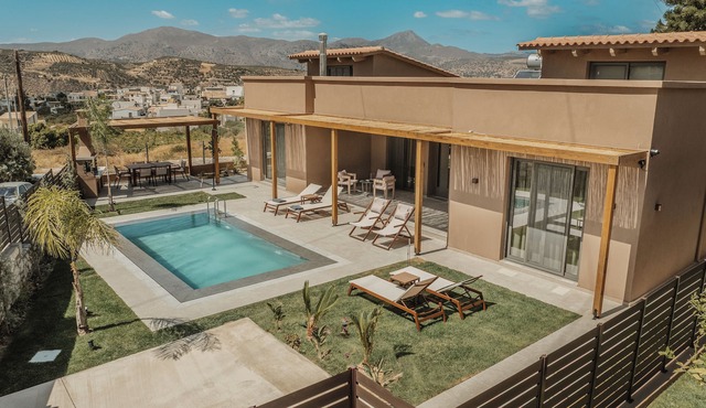 Luxury villa with private Pool near Heraklion by Kalles Homes & Suites