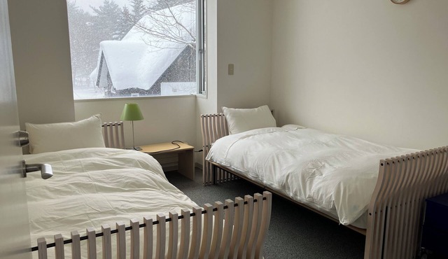 Maximum of 20 people! Premium pension for single occupancy, ideal for group & family trips!