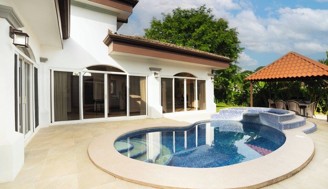 Modern Beach House w Pool Playa Bejuco