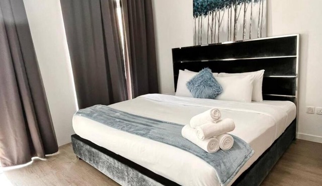 ModernLux - Lovely Studio Apartment in JVT next to Park