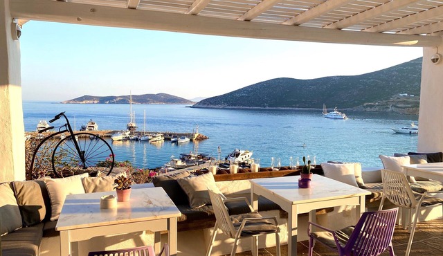 Niriedes Hotel
