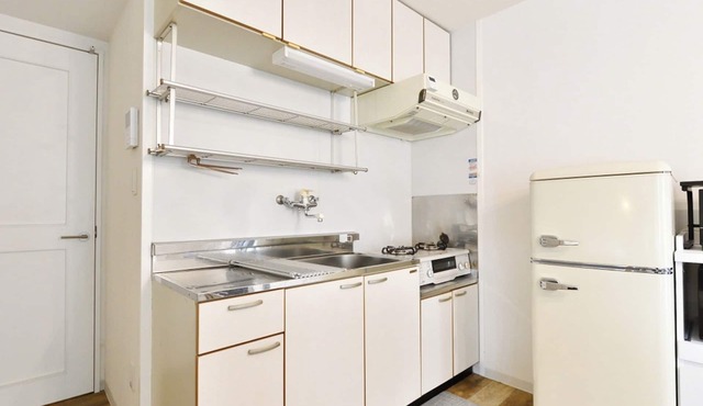 Nonsmoking Approximately 6 minutes walk from the station Good access to central Sapporo /Sapporo Hokkaidō