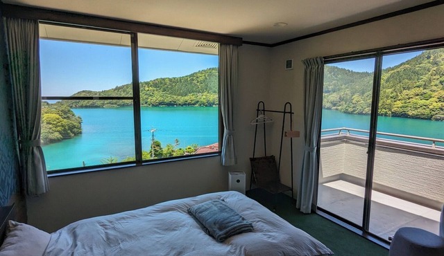 Nonsmoking Premium Lake View Suite with Balcony Private Bath Free Coworking/Unzen Nagasaki