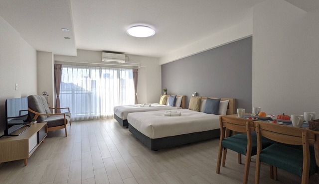 Nonsmoking Top floor Double bed x2 Standard /Osaka Ōsaka