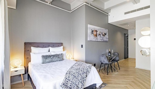 One Thibault Hotel - Executive Studio - Cape Town City Centre
