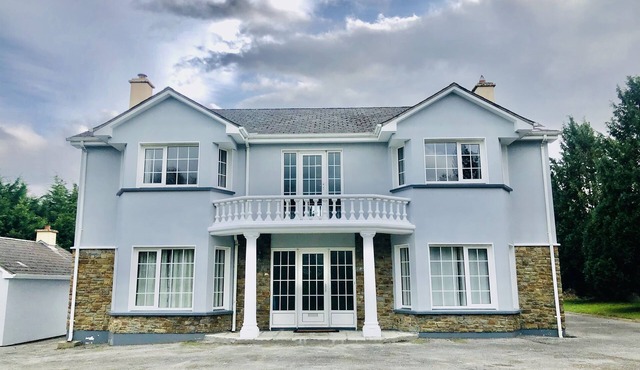 Outstanding Dromhale home