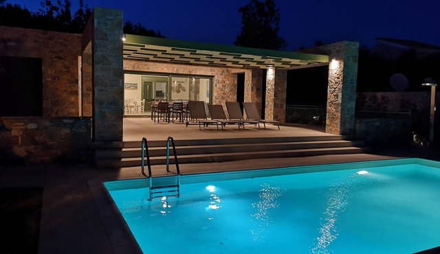 Ouzo Stone House 1, with private pool