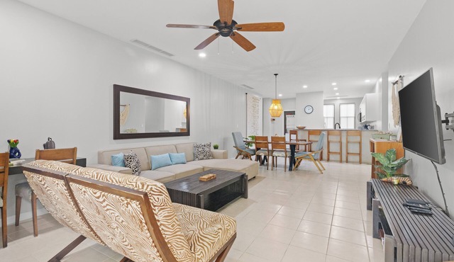 Pacifico L501 - Ground Floor Walkout to Pools